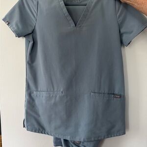 Women’s Figs Slate Blue Scrub Top and Livingston Bottoms